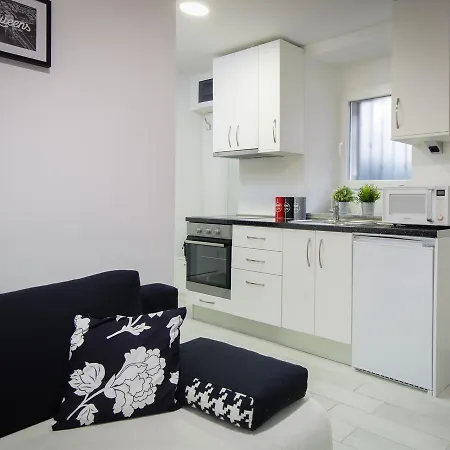 Guest house Private Accommodation Milisa