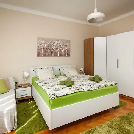 Guest house Private Accommodation Milisa