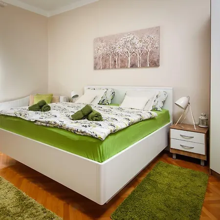 Private Accommodation Milisa Guest house Split